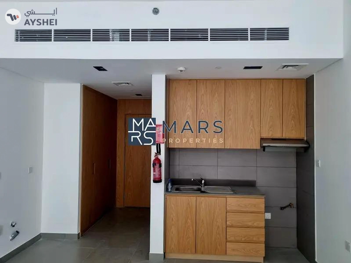 Brand new Spacious Studio Available in Al Mamsha