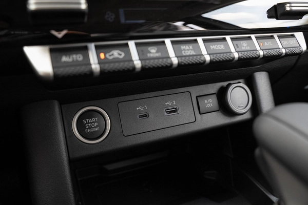 MITSUBISHI L200 SPORTERO 2.4L 4X4 2026 | BED LINER