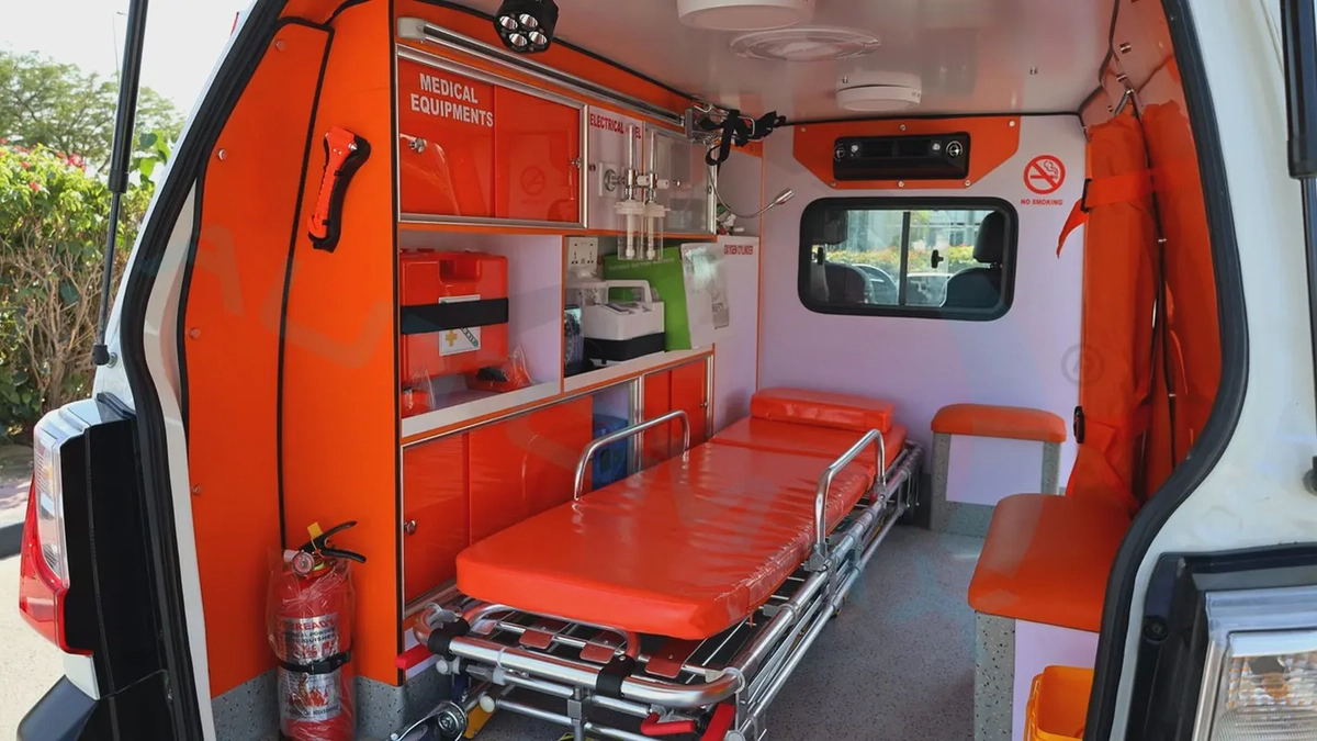 2025 CMC Veryca Panel Van ( AMBULANCE ) 1.5L RWD GCC 0Km With 3 Years Or 100,000 Km Warranty-12-12