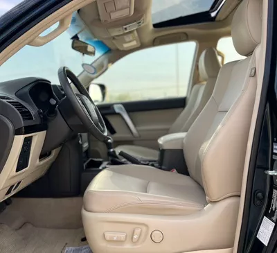 Toyota Prado  2022 Toyota Prado Full Option 4.0L V6 - AWD 4x4 - GCC- Electric Seat - Rear CAM & Sensors - Cool-10