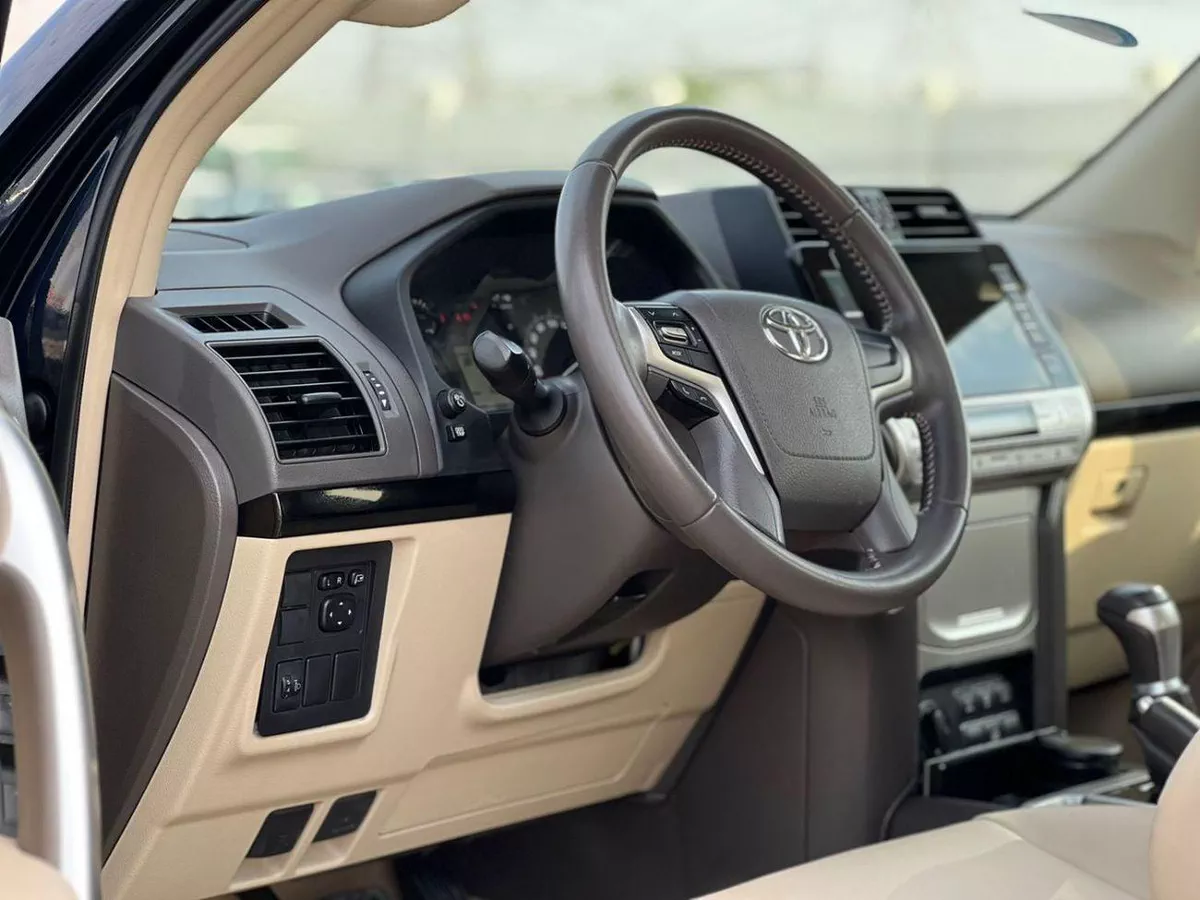 Toyota Prado  2022 Toyota Prado Full Option 4.0L V6 - AWD 4x4 - GCC- Electric Seat - Rear CAM & Sensors - Cool-11-0
