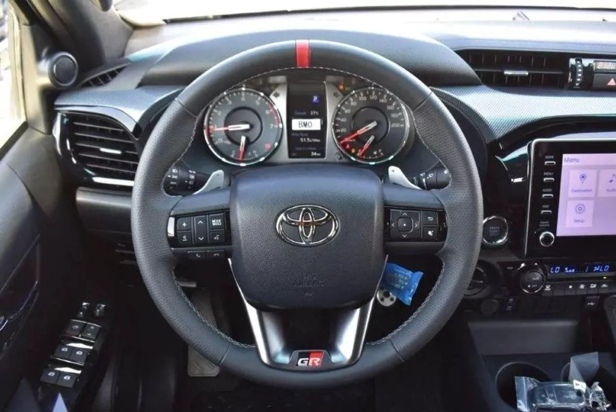 Toyota Hilux -7-0