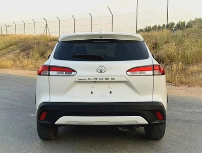 Toyota Corolla Cross Inhouse finance 25k Advance remaining easy installment-2