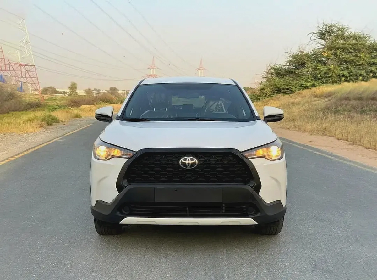Toyota Corolla Cross Inhouse finance 25k Advance remaining easy installment-1-1