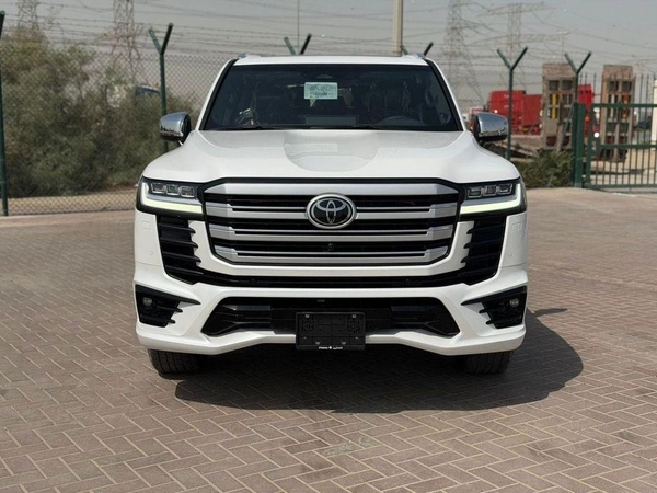 Toyota Land Cruiser LC300 VXR INSIDE BURGUNDY 2026 AL FUTTAIM SPECS