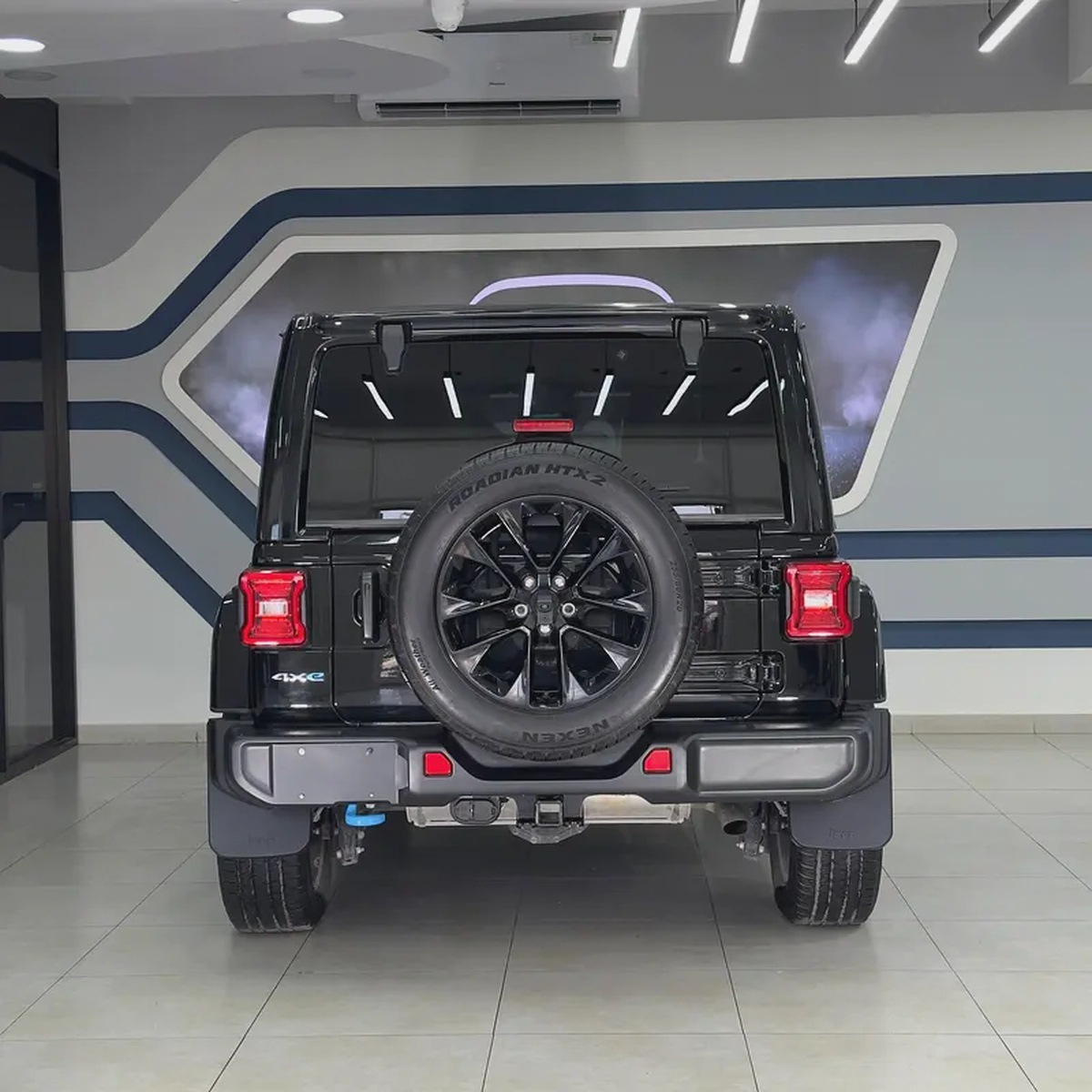 2024 Jeep Wrangler Sahara 4xe-4-4