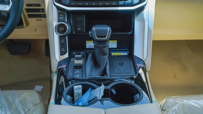 2026 Toyota Land Cruiser GXR 3.5L  GCC Specs New Shape-16