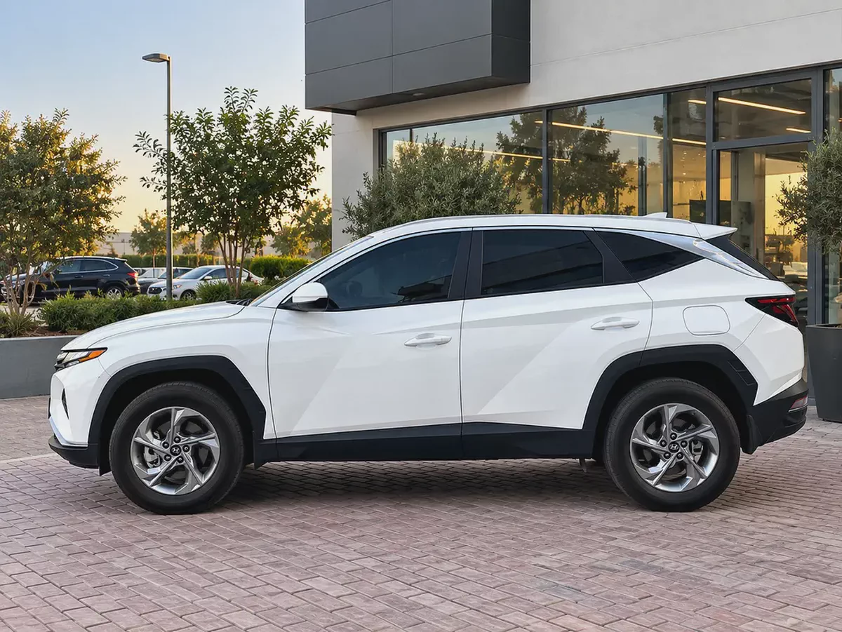 AED 700 PM |  HYUNDAI TUCSON | SE  DECENT CONDITION | 0% DOWNPAYMENT-7-7