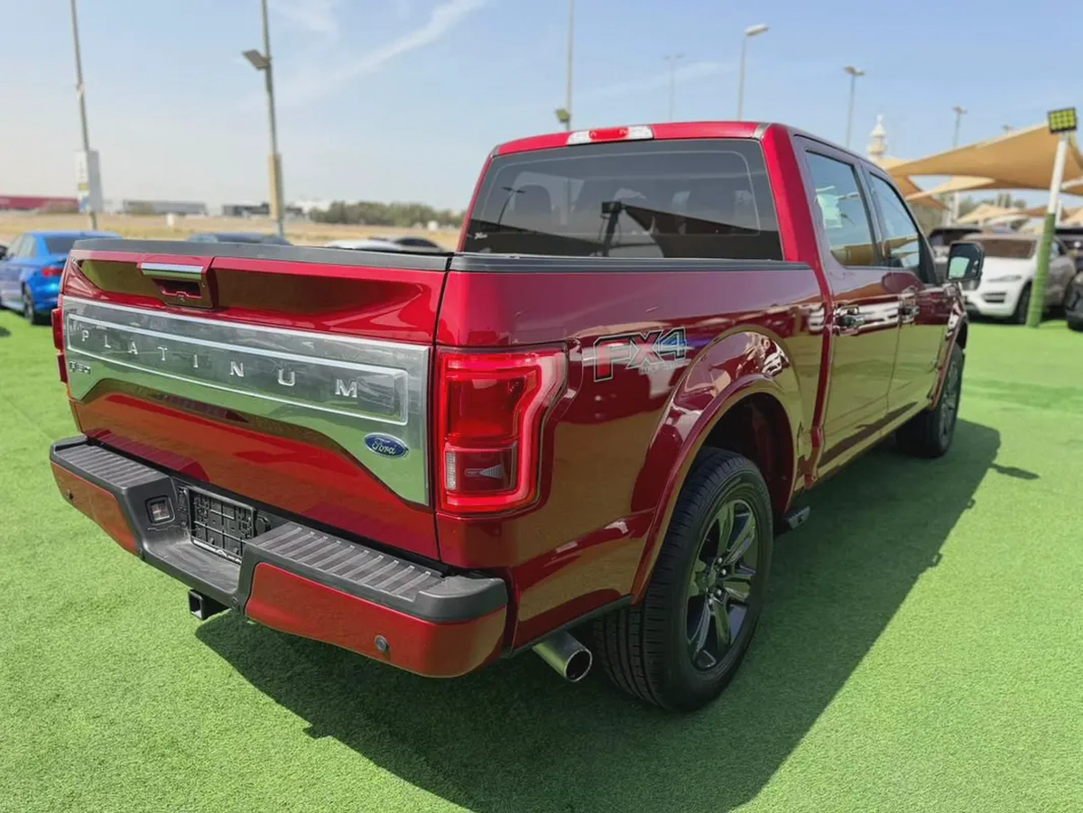 (2016) FORD F-150 //PLATINUM// GCC FULL OPTION -EXCELLENT CONDITION--4-4