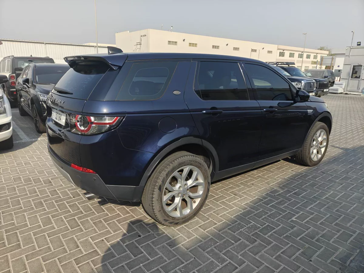 Land Rover | Discovery Sport HSE | 2017 Model | GCC Specifications-3-3