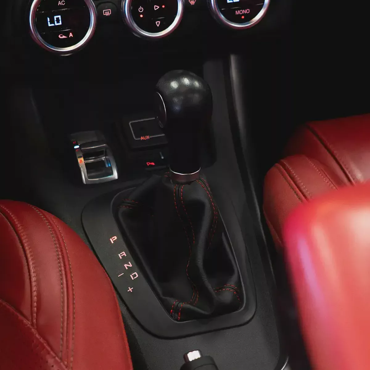 AED 765 P.M • 0% Downpayment •  Alfa Romeo Giulietta Veloce • 1 Year Warranty-9-9