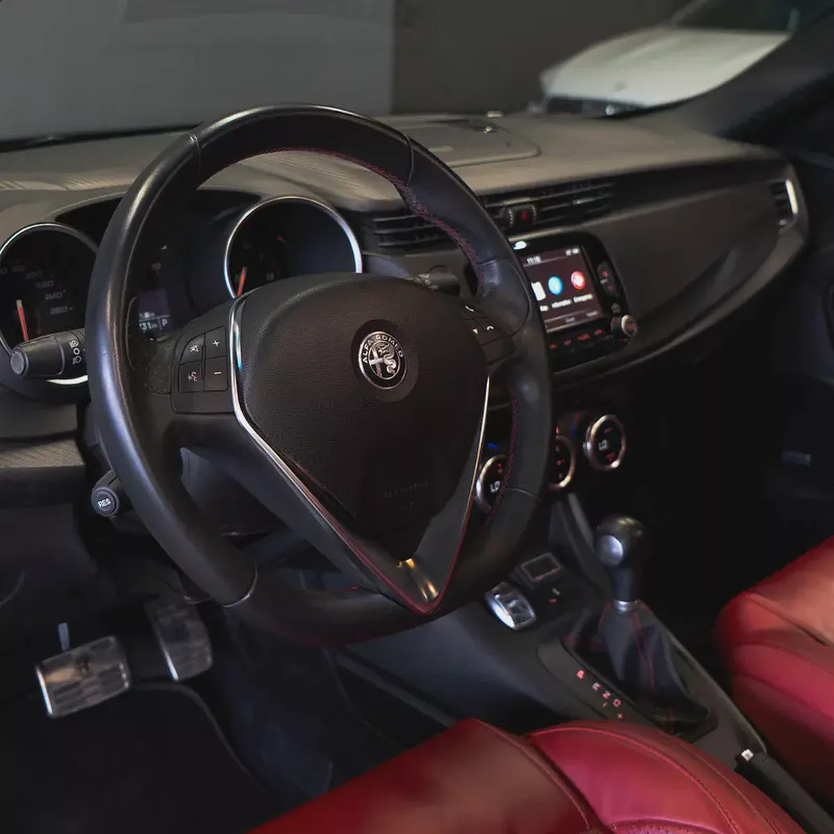 AED 765 P.M • 0% Downpayment •  Alfa Romeo Giulietta Veloce • 1 Year Warranty-11-11