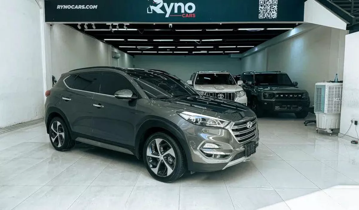 2018 Hyundai Tucson 2.0L V4 Full Options // EMI Starting from 1,150 AED-2-2