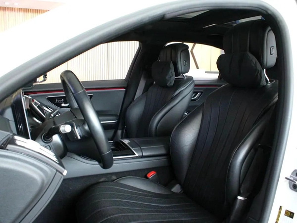 2023 - Mercedes-Benz S500 4Matic - with warranty for 275,000.00 AED