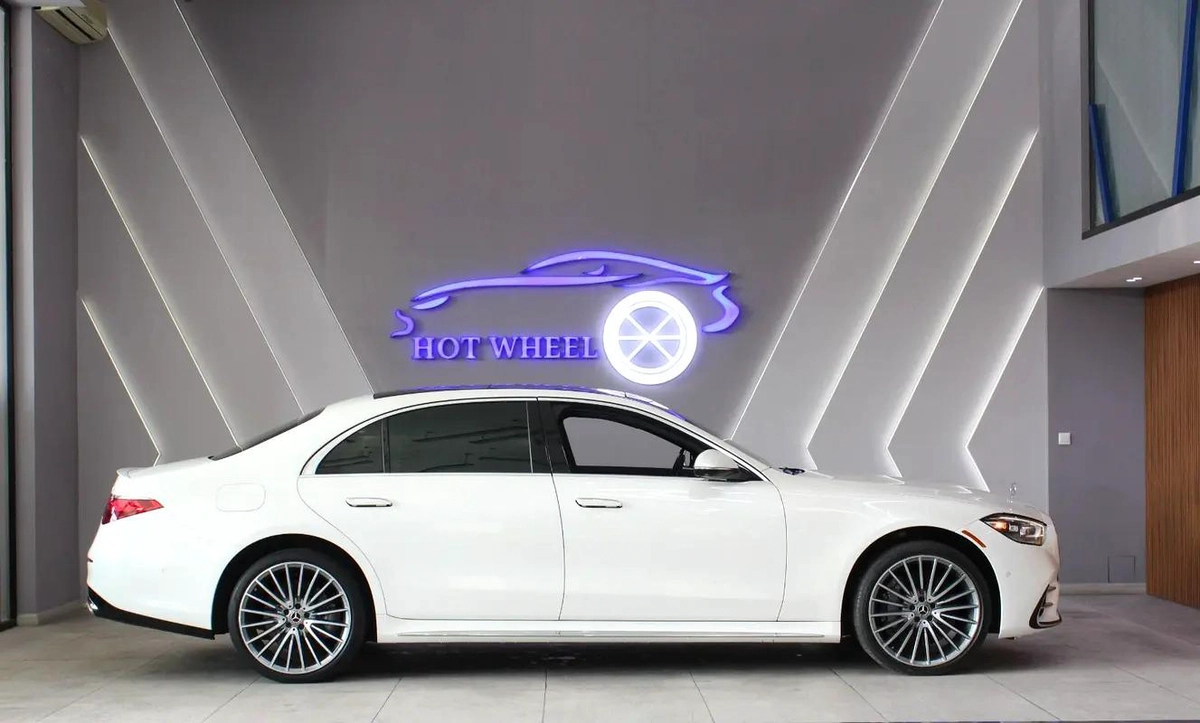 2023 - Mercedes-Benz S500 4Matic - with warranty for 275,000.00 AED-14-14