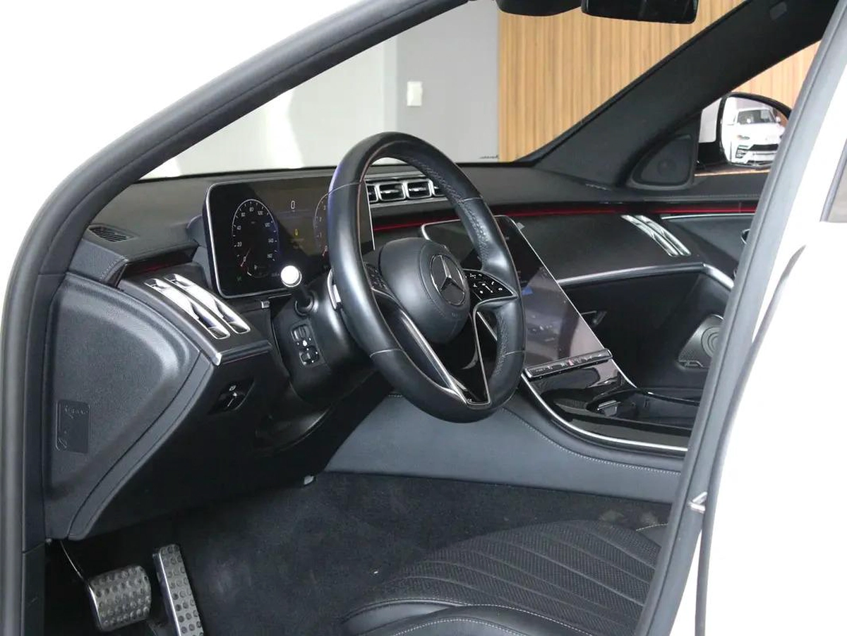 2023 - Mercedes-Benz S500 4Matic - with warranty for 275,000.00 AED-2-2