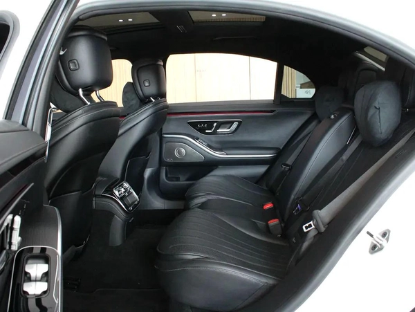2023 - Mercedes-Benz S500 4Matic - with warranty for 275,000.00 AED
