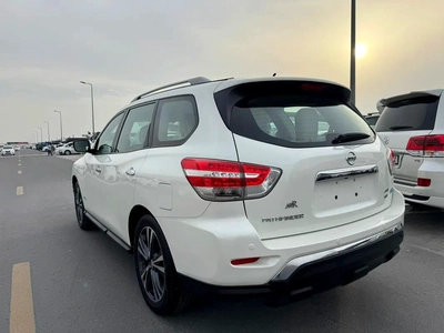 Nissan Pathfinder XE 2018 - GCC Specs - Perfect Family SUV-12