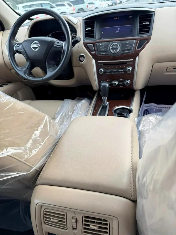 Nissan Pathfinder XE 2018 - GCC Specs - Perfect Family SUV