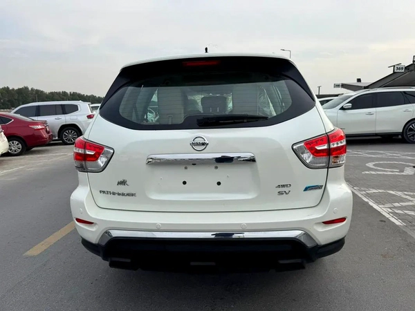 Nissan Pathfinder XE 2018 - GCC Specs - Perfect Family SUV