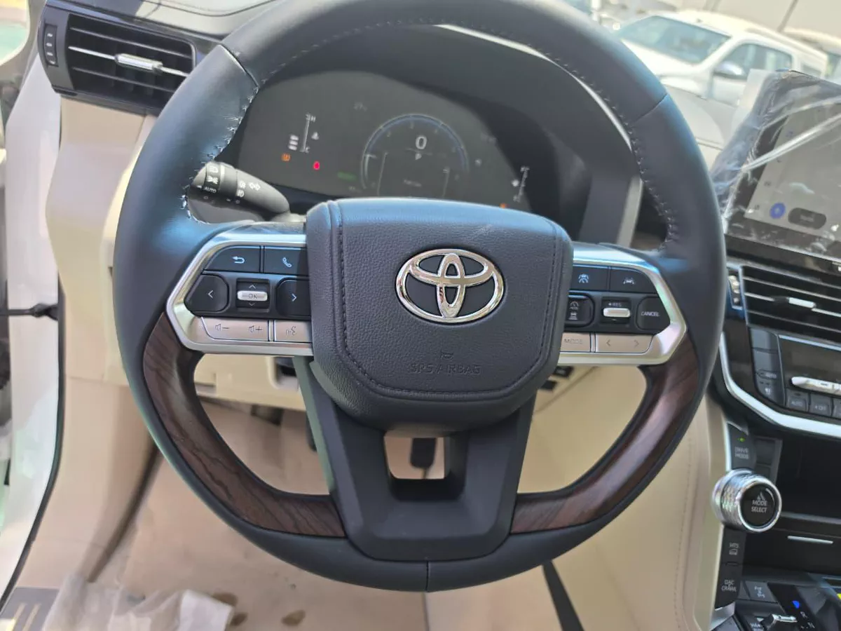 TOYOTA LAND CRUISER 3.5L TURBO HYBRID-1-1