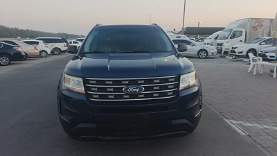 Ford Explorer XLS 2017 GCC Specs - Excellent Condition-1