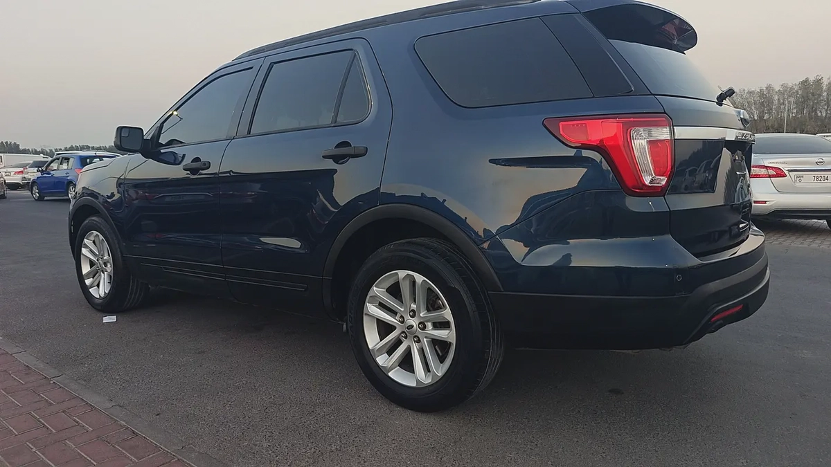 Ford Explorer XLS 2017 GCC Specs - Excellent Condition-6-6
