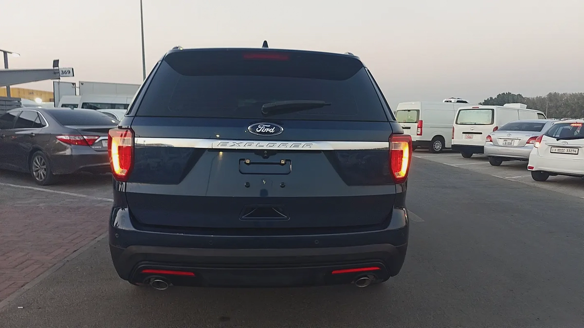 Ford Explorer XLS 2017 GCC Specs - Excellent Condition-8-8