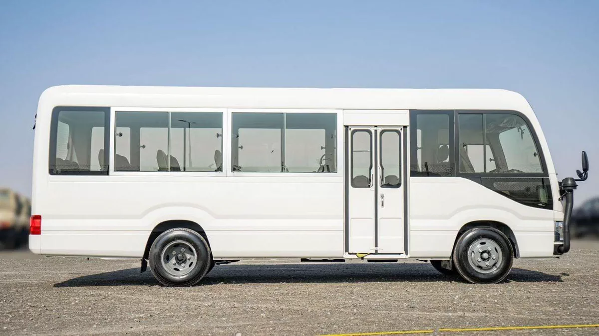 Toyota Coaster TOYOTA COASTER  DIESEL 2025 4.0-6-0