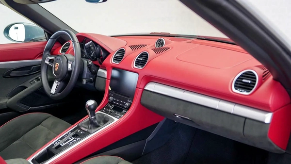 Porsche 718 Spyder RS