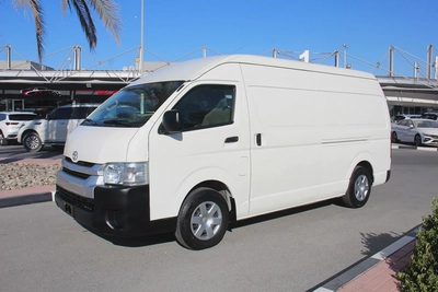 Toyota Hiace Panel Van 2023 GCC Specs-1