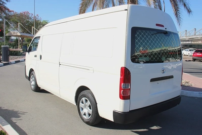 Toyota Hiace Panel Van 2023 GCC Specs-3