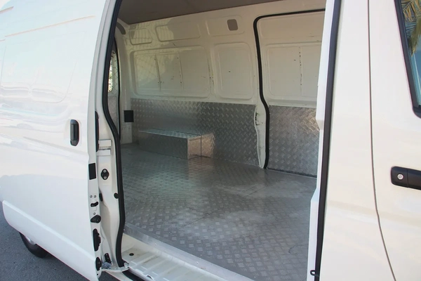 Toyota Hiace Panel Van 2023 GCC Specs