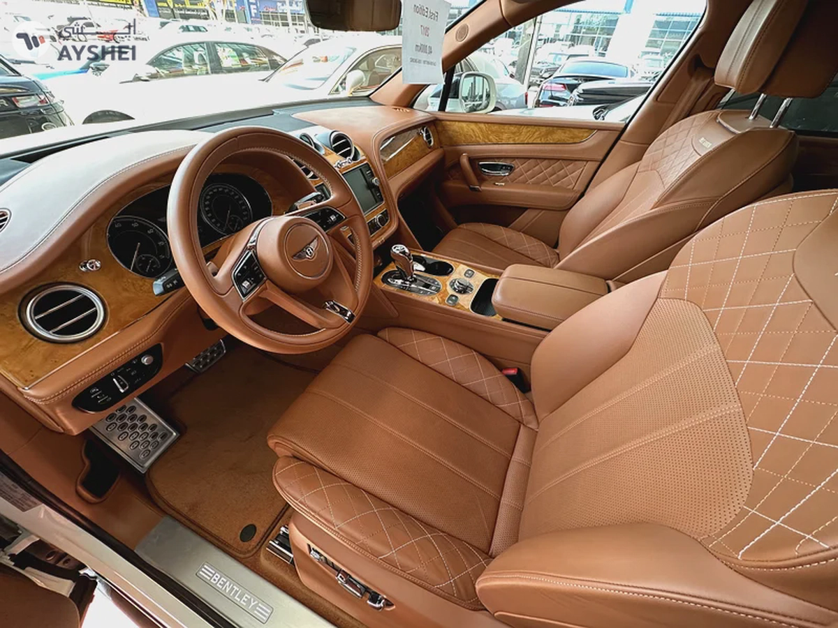 Bentley Bentayga First Edition Carbon Fiber 2017 GCC-8-8