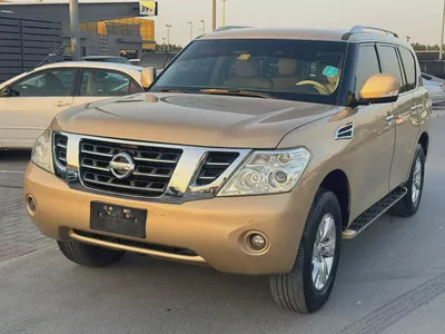 Nissan patrol 2011 fullopshin gold color GCc calen cat-1