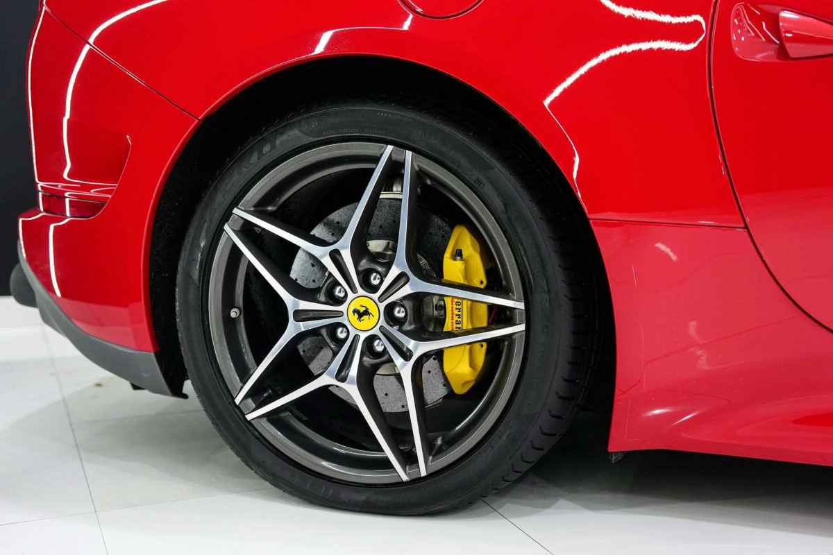 Ferrari California T Handling Speciale-10-10