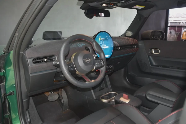 2025 ll Mini Cooper S JCW ll Gcc ll Warranty And service Contract AGMC