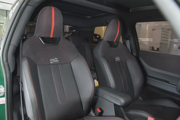 2025 ll Mini Cooper S JCW ll Gcc ll Warranty And service Contract AGMC