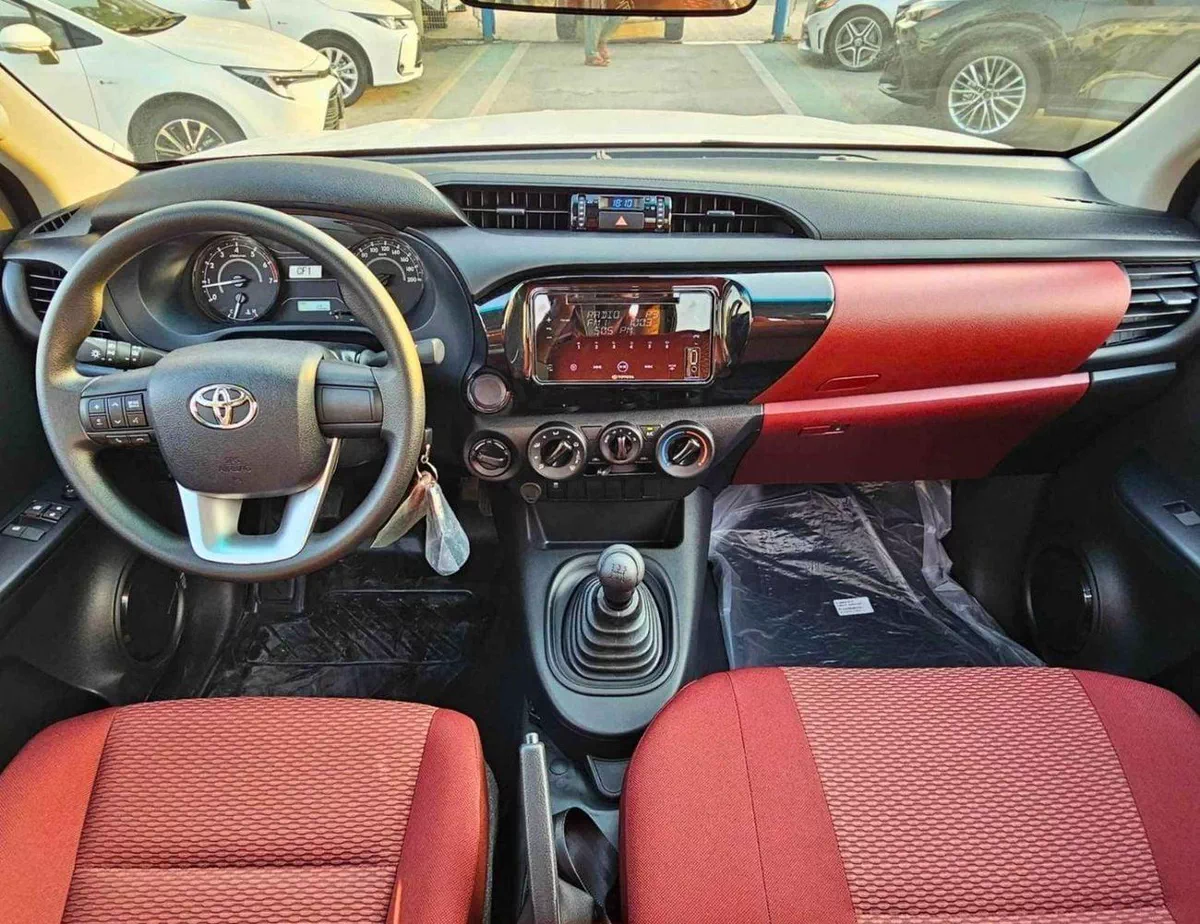 Toyota Hilux GLSG SINGLE CABIN || 2.7L PETROL M/T 4WD / CHROME BUMPERS / DVD+CAMERA (CODE # GLS-G-SC)-10-0