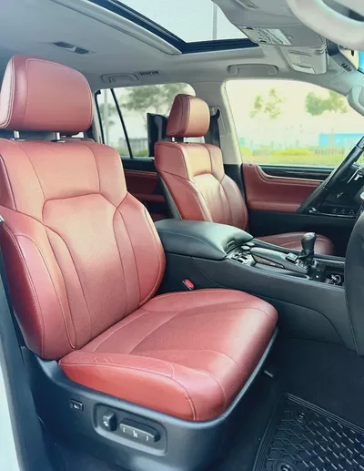 2021 Lexus LX 570 Platinum - Canadian Specs-11
