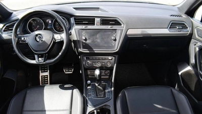Volkswagen Tiguan SE R Line-5