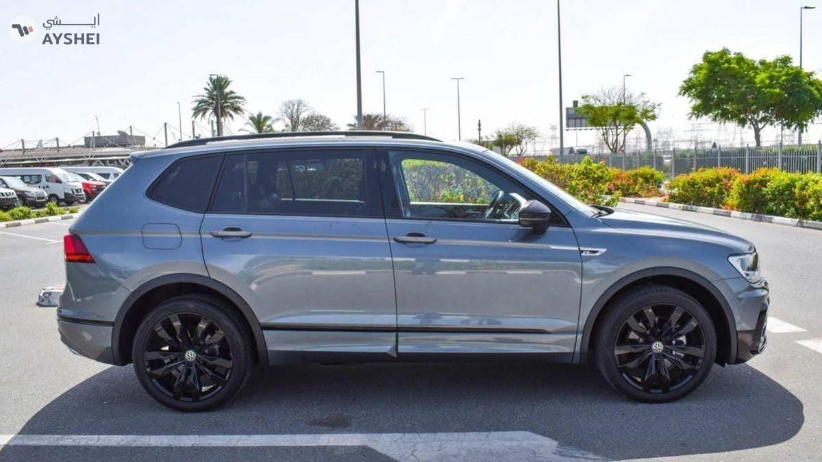 Volkswagen Tiguan SE R Line-3-3