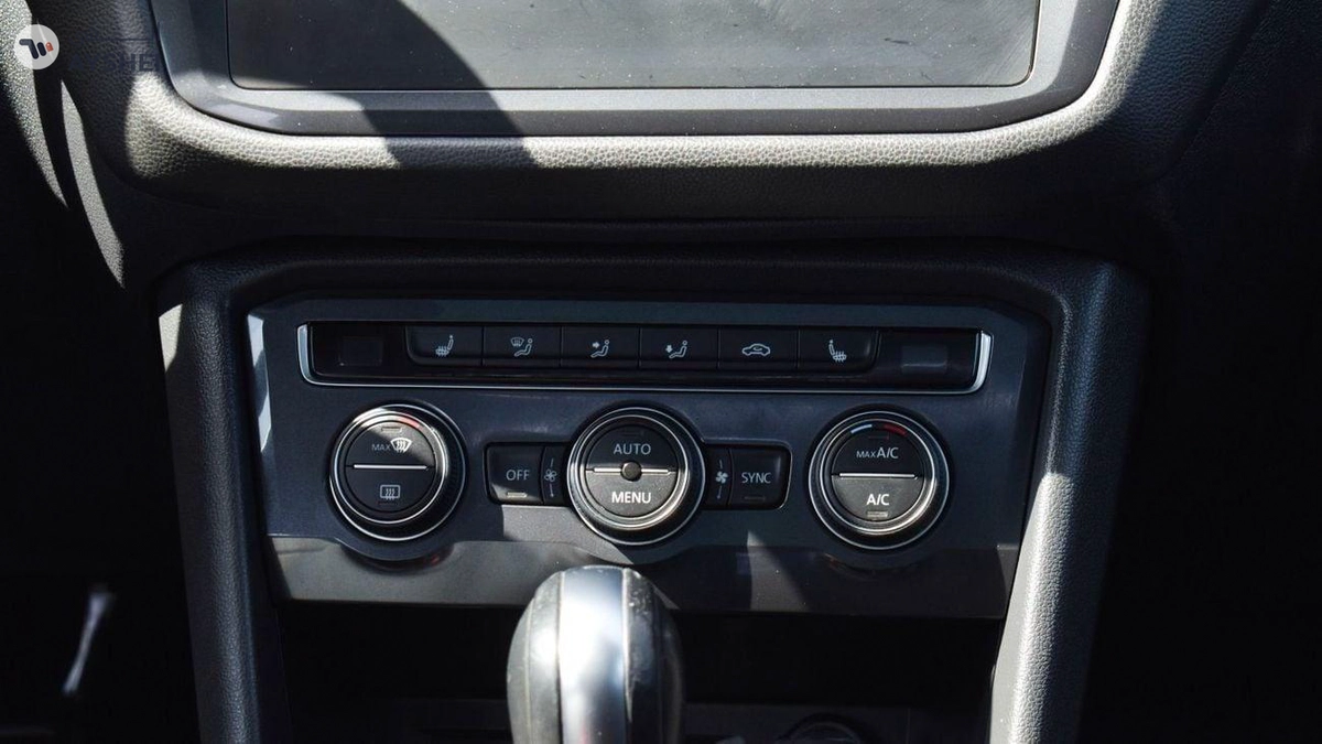 Volkswagen Tiguan SE R Line-8-8