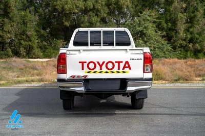 2022 Toyota Hilux GL 2.7L Automatic Dual Cab Pickup | GCC Specs | Smooth Power Proven Durabili-4