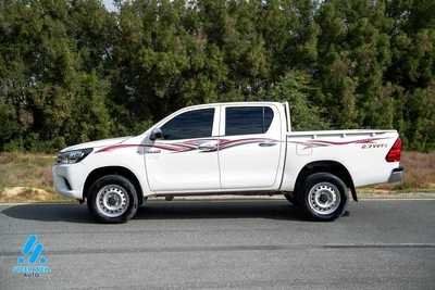 2022 Toyota Hilux GL 2.7L Automatic Dual Cab Pickup | GCC Specs | Smooth Power Proven Durabili-11