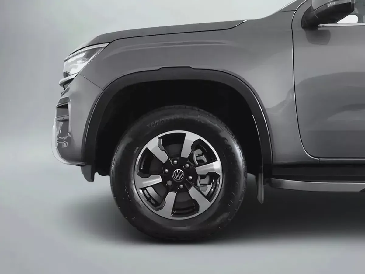 2,252 AED / 60 months | 0% DP | 2023 Volkswagen Amarok Style / Full Service History-5-5