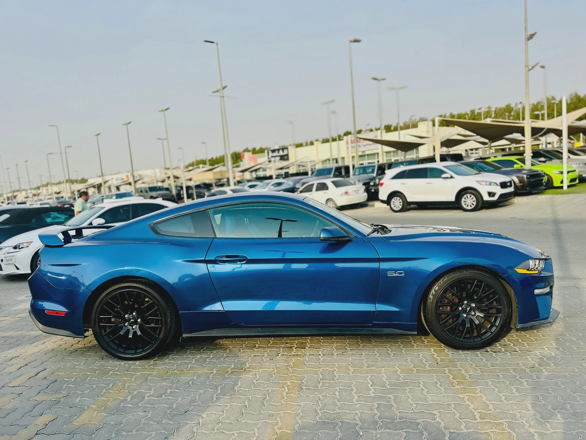 2022 Ford Mustang GT-4-4