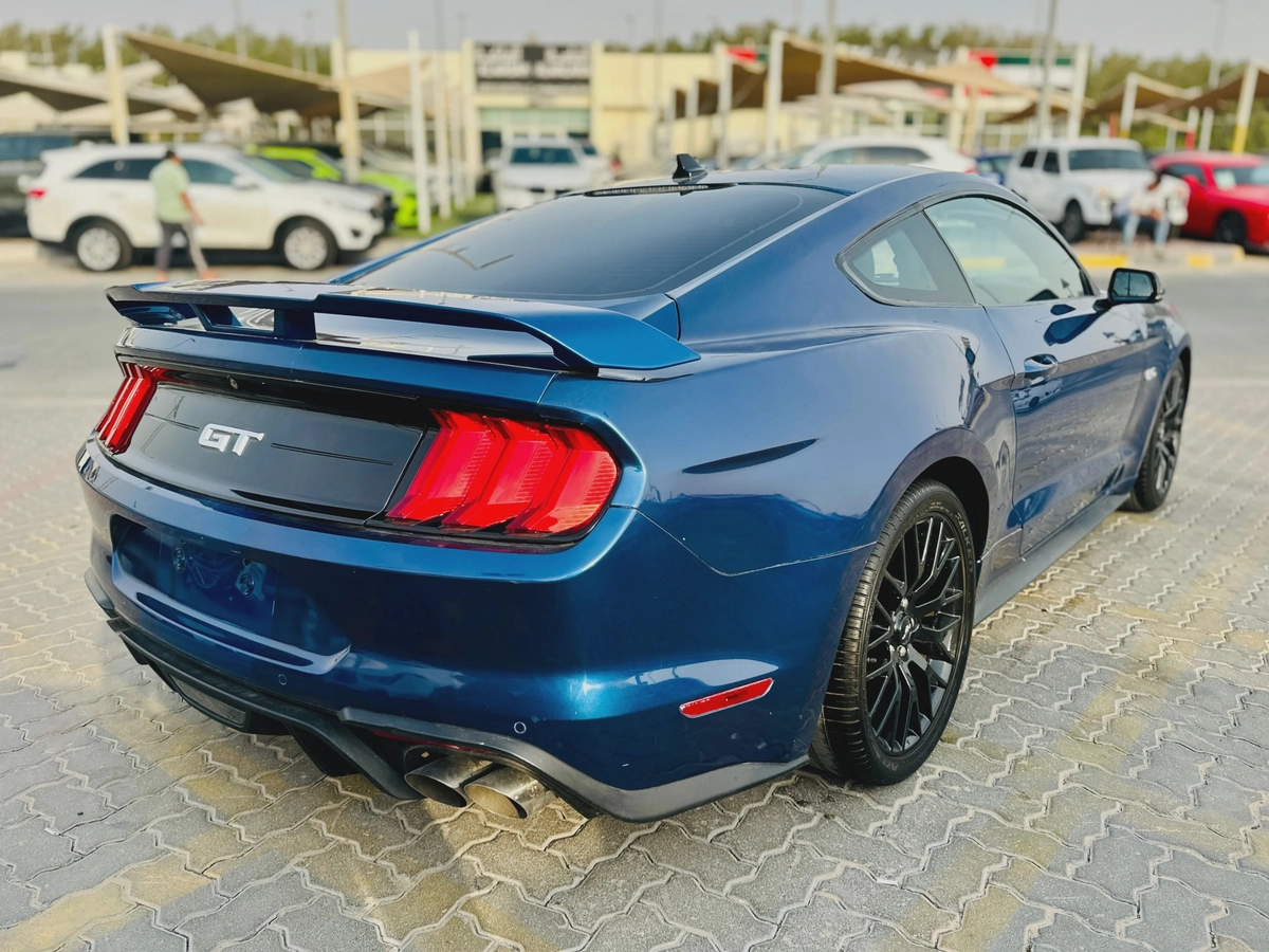 2022 Ford Mustang GT-8-8