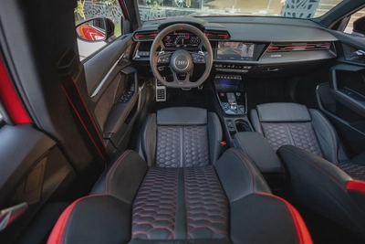 Audi RS3 2024-9