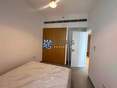 Luxury First-Tenant Apartment for Rent in Al Mamsha-1